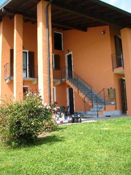 Agriturismo Cascina Aguzza Oleggio Exterior photo