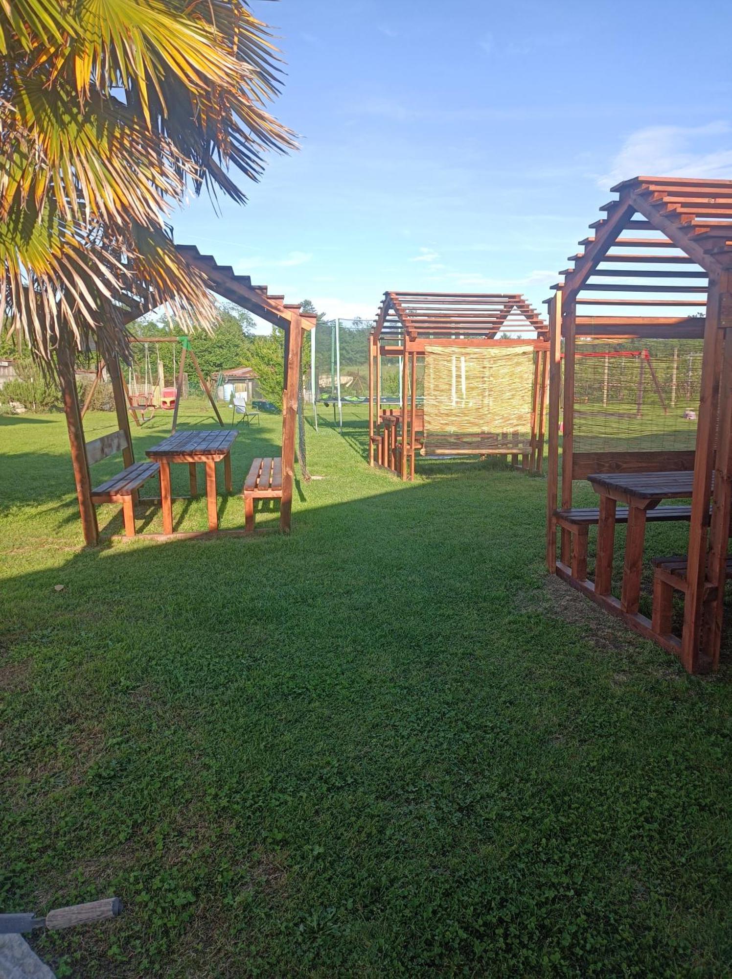Agriturismo Cascina Aguzza Oleggio Exterior photo